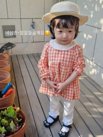 “이정현, 어린 조카와 동심 포착”…초여름처럼 투명한 미소→팬심 사로잡다