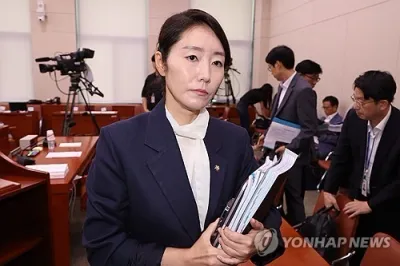 “강선우 ‘직장내 괴롭힘·보복 갑질’”…국민의힘, 노동부에 진정서 제출