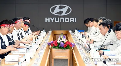 “노사 임단협 격랑·미국 관세 이중고”…완성차 5사, 경영악화 속 위기관리→긴장 고조