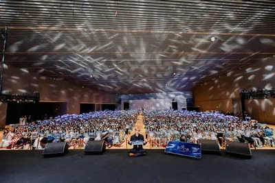 “김재중 푸른 물결 위 찬란한 여운”…칭다오 감동 집결→여름 밤 심장 울렸다