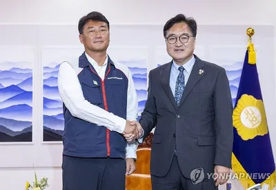 “사회적 대화 합류에 기대”…우원식, 민주노총에 위기극복 협력 촉구