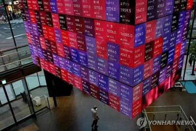 “닛케이지수 첫 45,000 돌파”…일본 증시, 미국발 랠리에 신기록 경신