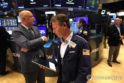 “FOMC 의사록 주목”…미국증시, 금리 완화 신호 대기 속 강보합세
