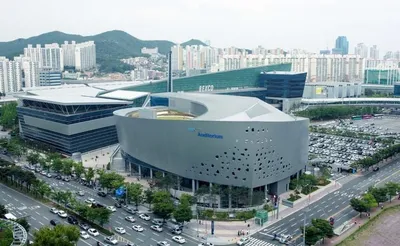 교육의 어제와 내일이 만나는 감동의 자리→부산교육한마당, 체험과 예술로 빛나다
