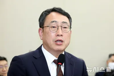 “기업 대응 한계”…SKT 해킹 사태, 사이버 보안 체계 ‘경보’