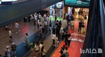 홀드백 6개월 의무화 추진…OTT 시대 역행 논란 확산