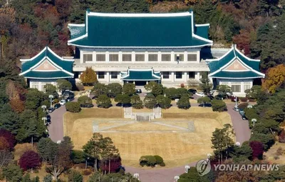 “용산시대 뒤로하고 청와대로”…대통령실, 업무시설 이사 본격화