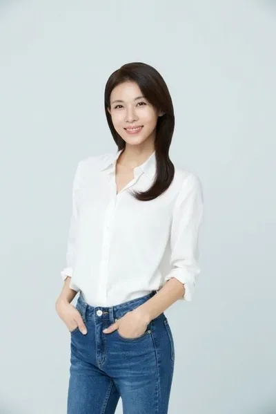 "올리브오일 듀얼샷"…뉴트리원, 하지원과 글로벌 공략