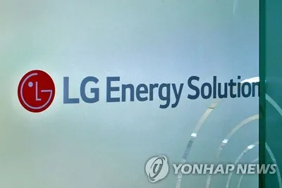 “포드 계약취소 후폭풍”…LG에너지솔루션, 글로벌 전기차 캐즘→위기와 재편 분수령