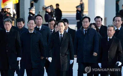 “국민이 나라의 근본”…장동혁, 새해 첫날 국립서울현충원 참배