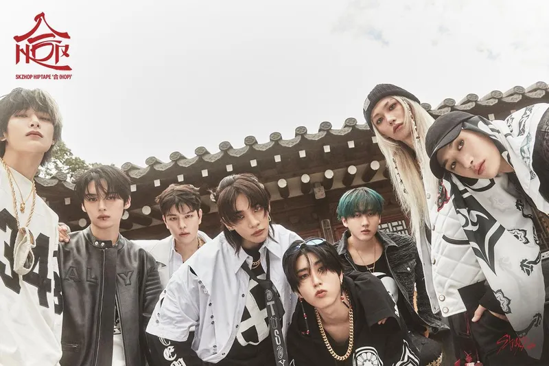 “최강 글로벌 클래스”…스트레이 키즈, ‘키즈 초이스 어워즈’ 수상→월드투어로 위상 빛냈다 / JYP엔터테인먼트