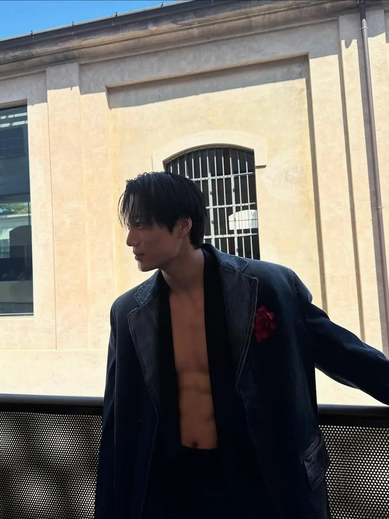 “빛으로 스며든 긴장감”…카이, 검은 수트 속→절제된 도발 / 그룹 엑소 카이 인스타그램