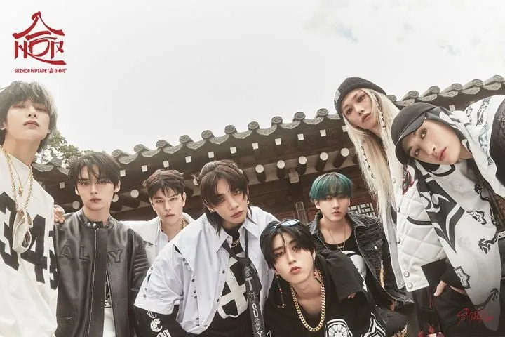 “K팝 세계를 물들이다”…스트레이 키즈, ‘2025 키즈 초이스 어워즈’ 수상→글로벌 성장 증명 / JYP엔터테인먼트