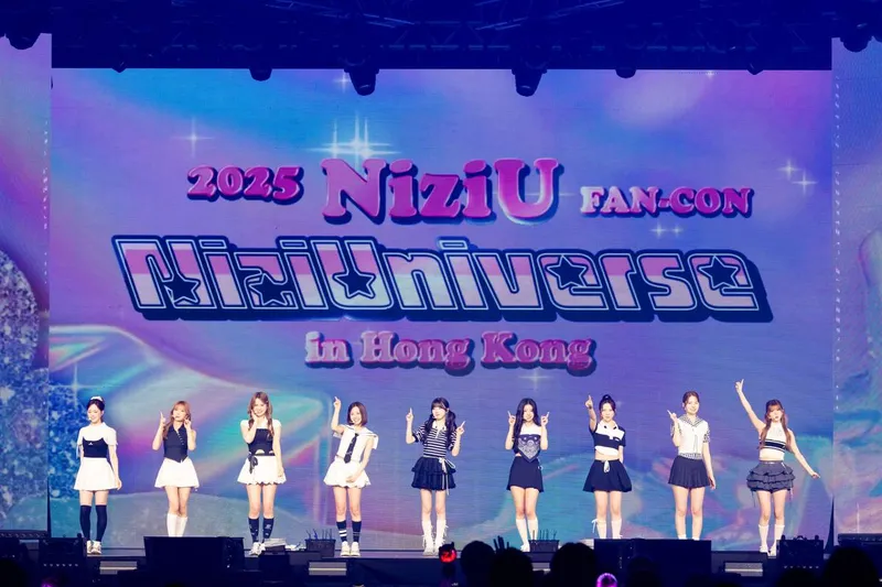 “NiziU 첫 홍콩 환호”…NiziU, ‘NiziUniverse’ 팬콘서트→글로벌 무대 성장세 / JYP엔터테인먼트