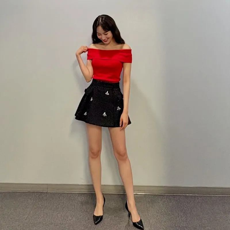 “포즈가 핫하지 못했어”…주시은, 솔직 유쾌→매력 발산한 한 컷 / 아나운서 주시은 인스타그램