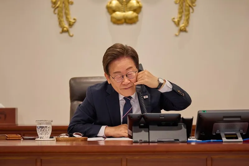 “국민께 보고드립니다”…이재명, 책임감 속 하루→묵직한 국가 리더십 / 정치인 이재명 인스타그램