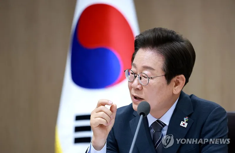 이재명 대통령, 청와대 영빈관서 국가유공자 만남