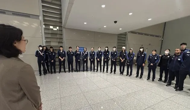 “첫 승 신고”…한국여자배구, VNL 2주 차 마감→진천선수촌 재집결