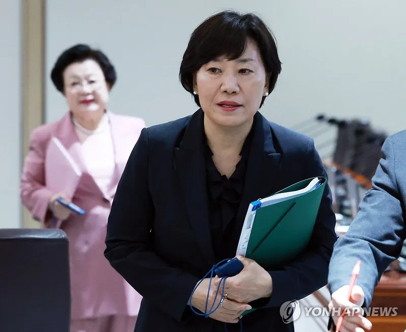 송미령 장관, 계엄국무회의 머릿수 동원 고백