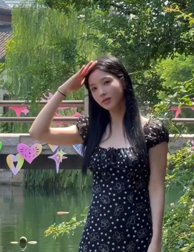 “도시 속 여유, 모델의 하루”…강다은·상하이 근황→팬심 흔들다