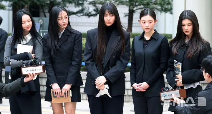 “뉴진스의 멈춤”…뉴진스, 독자활동 금지 확정→법적 갈등 본안에 집중