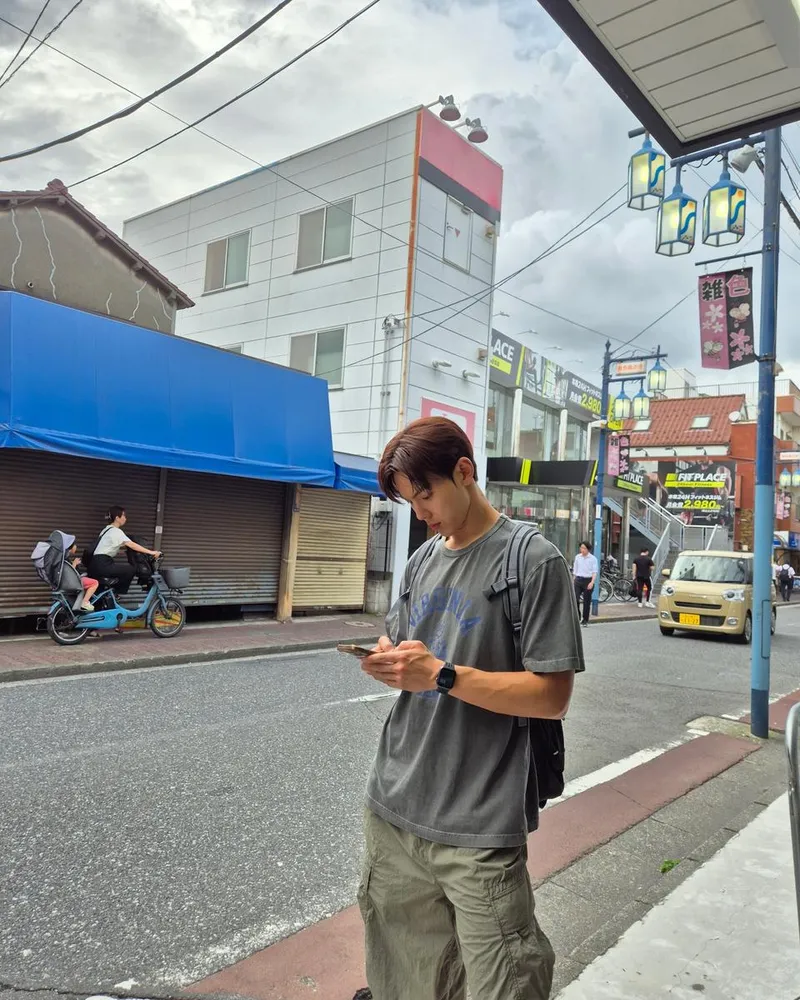 “たのしい”…셔누, 낯선 거리에서의 설렘→도시 한복판 자유 만끽 / 그룹 몬스타엑스 셔누 인스타그램