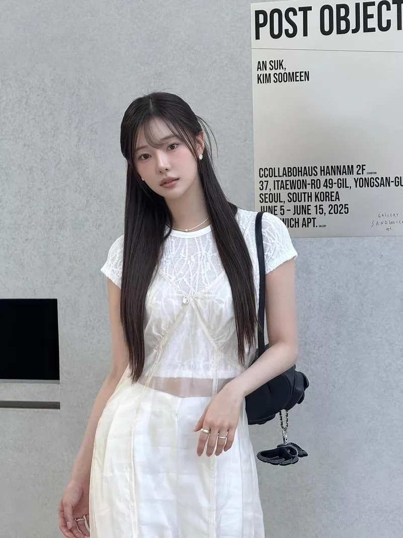 “장마 전 데이트는 필수죠”…이시안, 투명한 여름→도심 속 청초美 / 솔로지옥4 출연자 모델 이시안 인스타그램