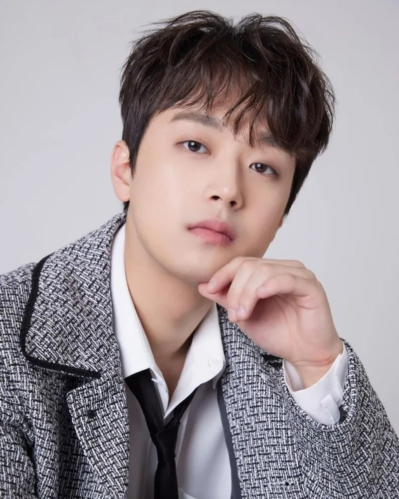 '지금은 이찬원 시대' 무적의 예능왕 이찬원, 가요·예능·방송 열일 행보→반박불가 '대세' 인증