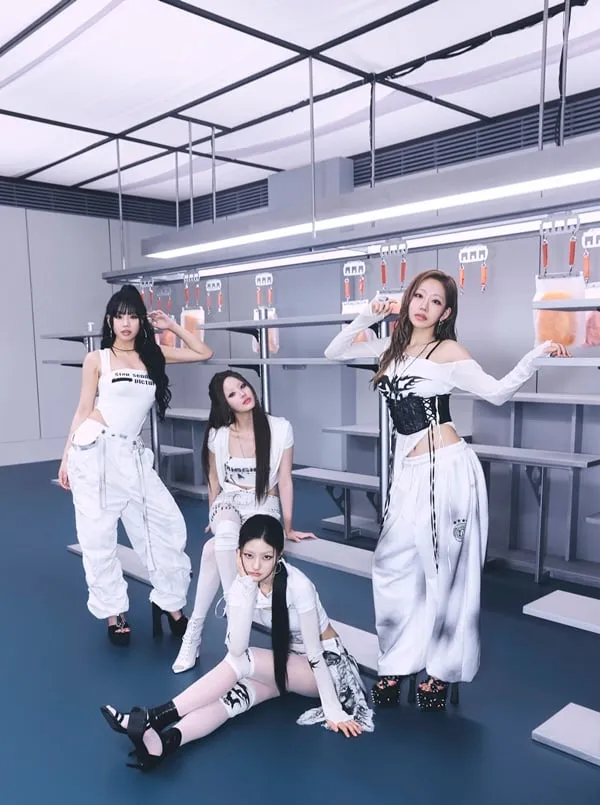 “새로움과 당당함의 대결”…KISS OF LIFE, ‘엠카운트다운’서 ‘k bye’ 최초 무대→음악방송 대장정 시작