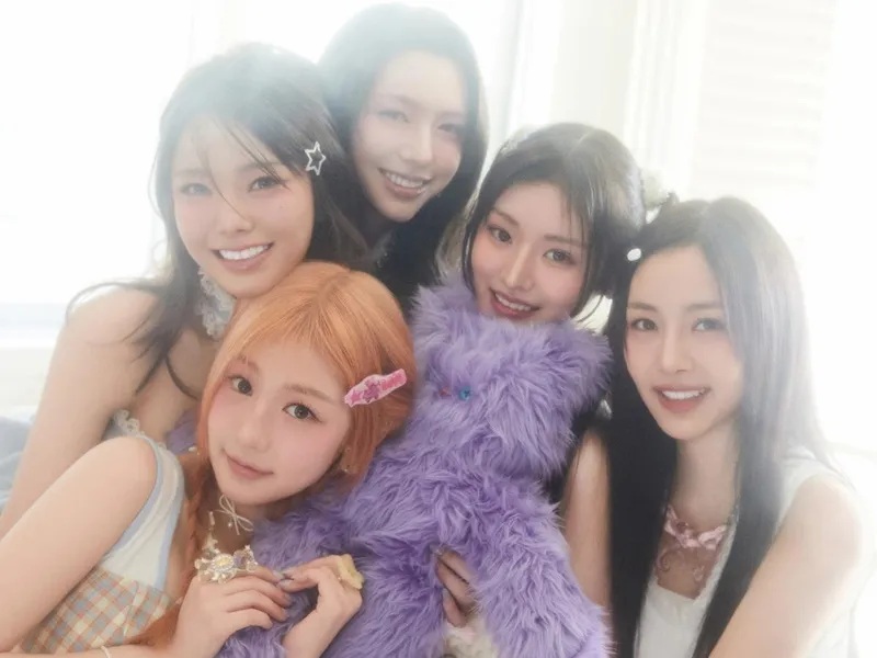 “피프티피프티의 뜨거운 역주행”…피프티피프티, ‘Pookie’ 차트 재진입→케이팝에 새 물결 / 어트랙트