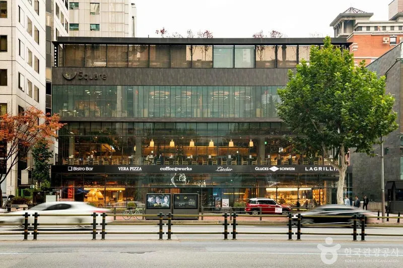 강남역거리(ⓒ한국관광공사 포토코리아-IR 스튜디오)