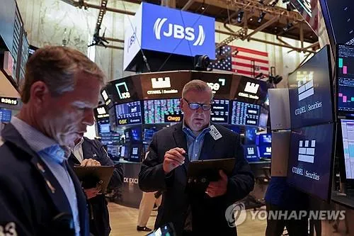 뉴욕증시, 관세 협상 기대에 일제히 상승…S&P 500 사상 최고치 근접