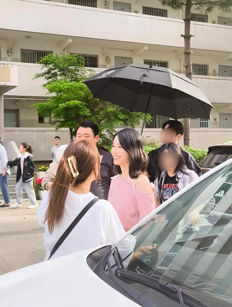“2화에 로랑이로 만나요”…문희, 설레는 현장 스케치→미소 소환 / 배우 문희 인스타그램