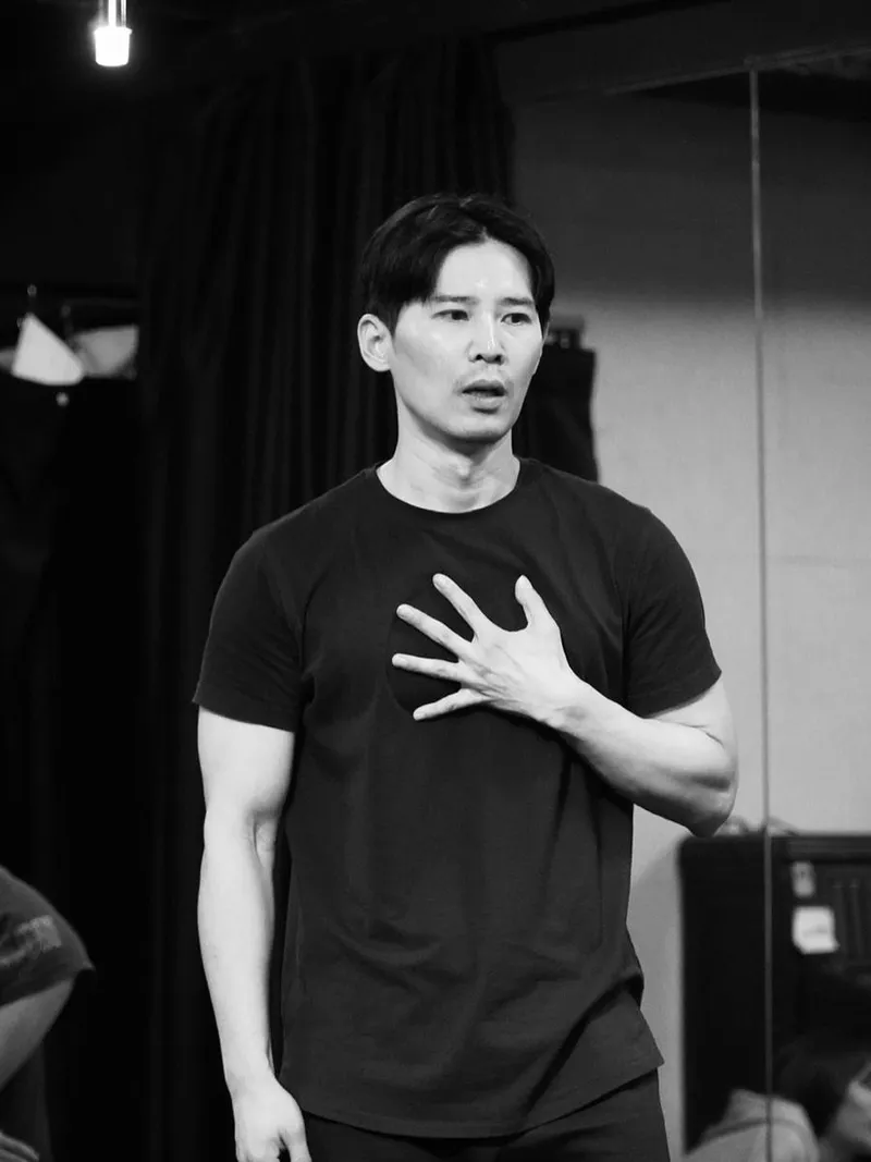 “대학로를 뜨겁게 물들이다”…이충구, 몰입 연기→긴장감 폭발 / 배우 이충구 인스타그램