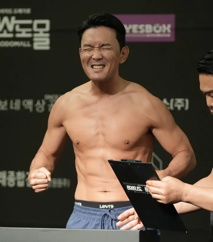 “승부욕이 끓는다”…윤형빈, ‘굽네 ROAD FC 073’ 체중 11㎏ 감량→밴쯔와 한판 승부