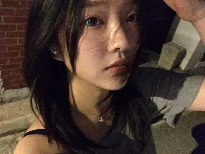 “더워”…박소은, 여름밤의 무표정→고요한 여운 / 걸그룹 위클리 박소은 인스타그램