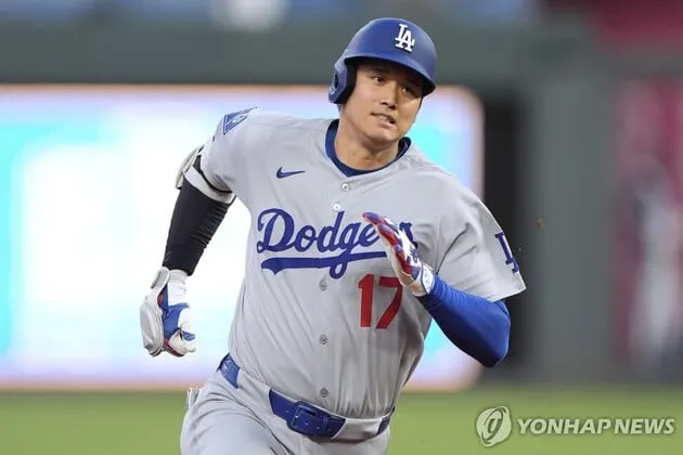 “29호 홈런·3루타 폭발”…오타니, 캔자스시티전 맹타→다저스 5연승 견인 / 연합뉴스