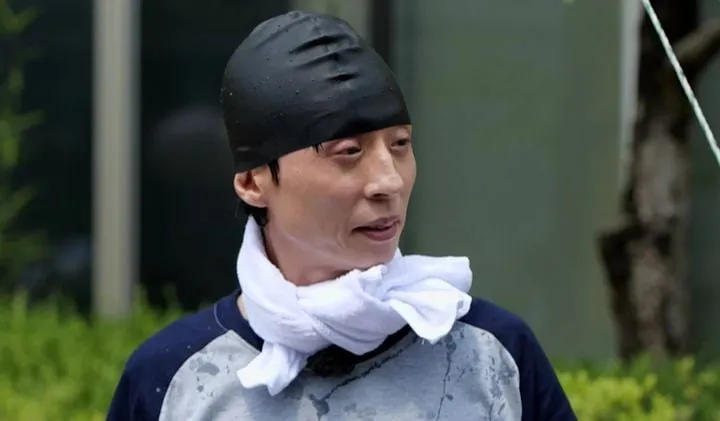 “안경 벗은 낯선 얼굴”…유재석·하하, ‘놀면 뭐하니?’ 방캉스 속 피부 관리→멤버들 반전 힐링