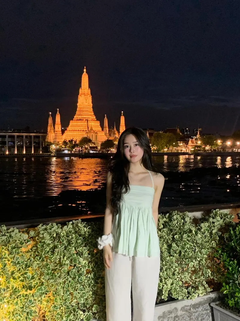 “방콕에서 받은 쪽지”…박다교, 여름밤 황홀→빛나는 청순美 / 너의 연애 출연자 박다교 인스타그램
