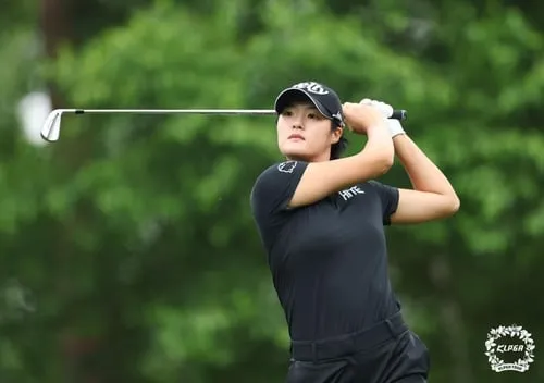 “10언더파 신기록”…김민별, KLPGA 용평 오픈 코스레코드→공동 선두 질주 / 연합뉴스