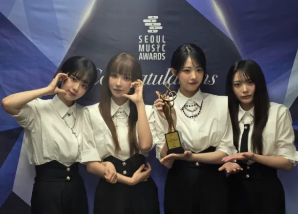 QWER, 서울가요대상 본상 포효