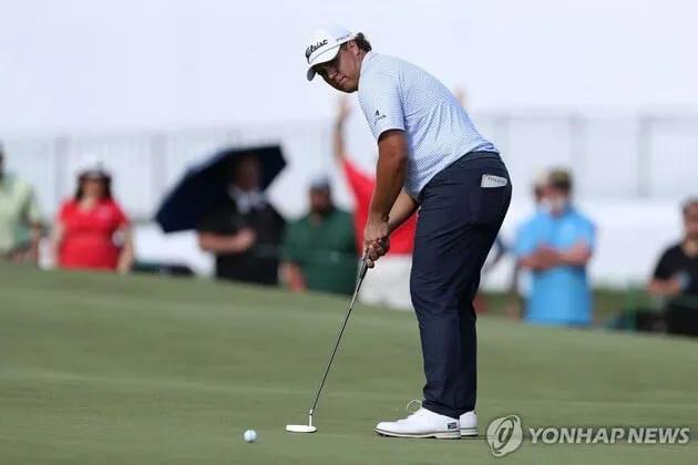 “보기 없는 7언더 맹타”…포트기터, 로켓 클래식 3R 선두→PGA 첫 승 도전 / 연합뉴스