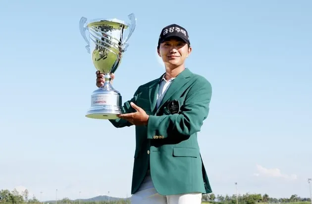 “2주 연속 우승 질주”…옥태훈, KPGA 군산CC 오픈→시즌 첫 다승자 등극 / 연합뉴스
