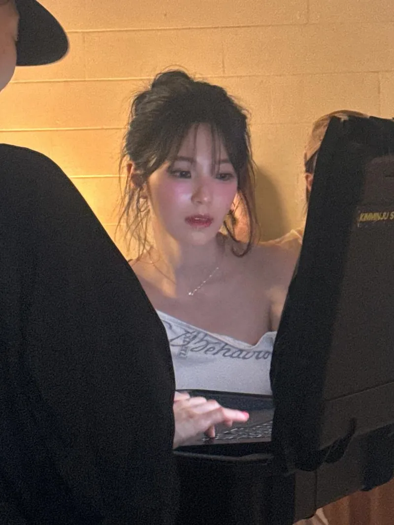 “첫주 끝”…백지헌, 나른한 여름밤→잔잔한 전율 / 걸그룹 프로미스나인 백지헌 인스타그램