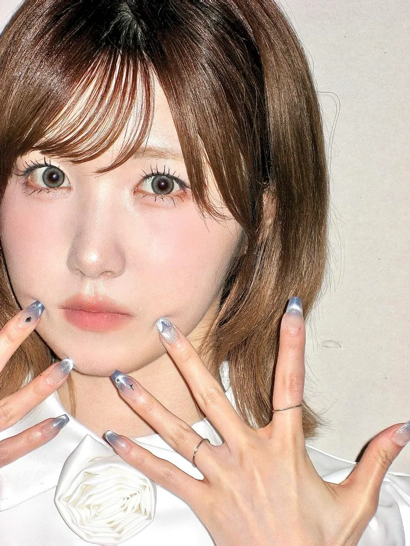 “서울에서 반짝였다”…히토미, 시선 압도→여름밤 빛으로 물들다 / 걸그룹 세이마이네임 히토미 인스타그램