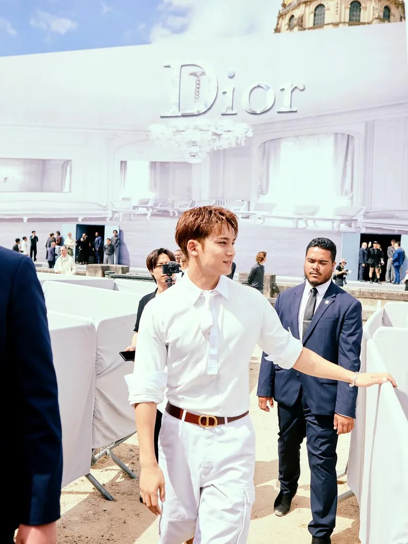 “A Paris to remember”…민규, 화이트 카리스마→여름 런웨이 압도 / 그룹 세븐틴 민규 인스타그램