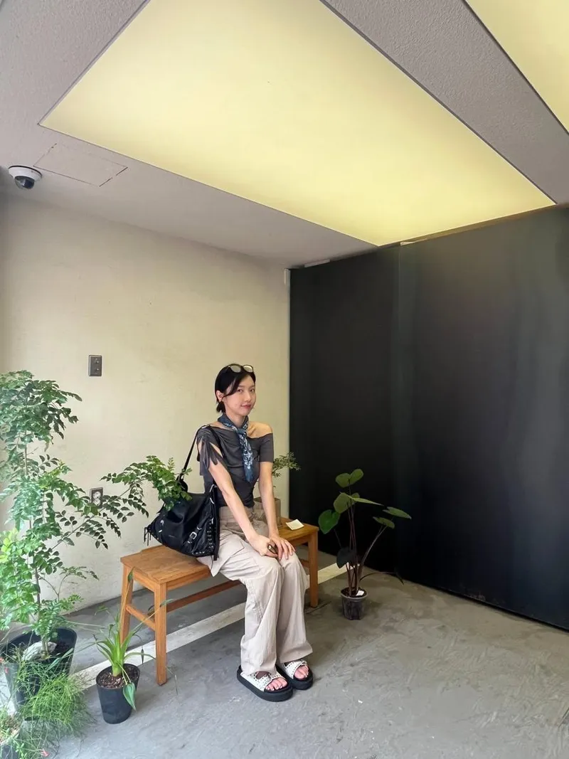 “은은한 여름의 여유”…주현영, 햇살 아래 미소→내추럴 무드 / 배우 주현영 인스타그램