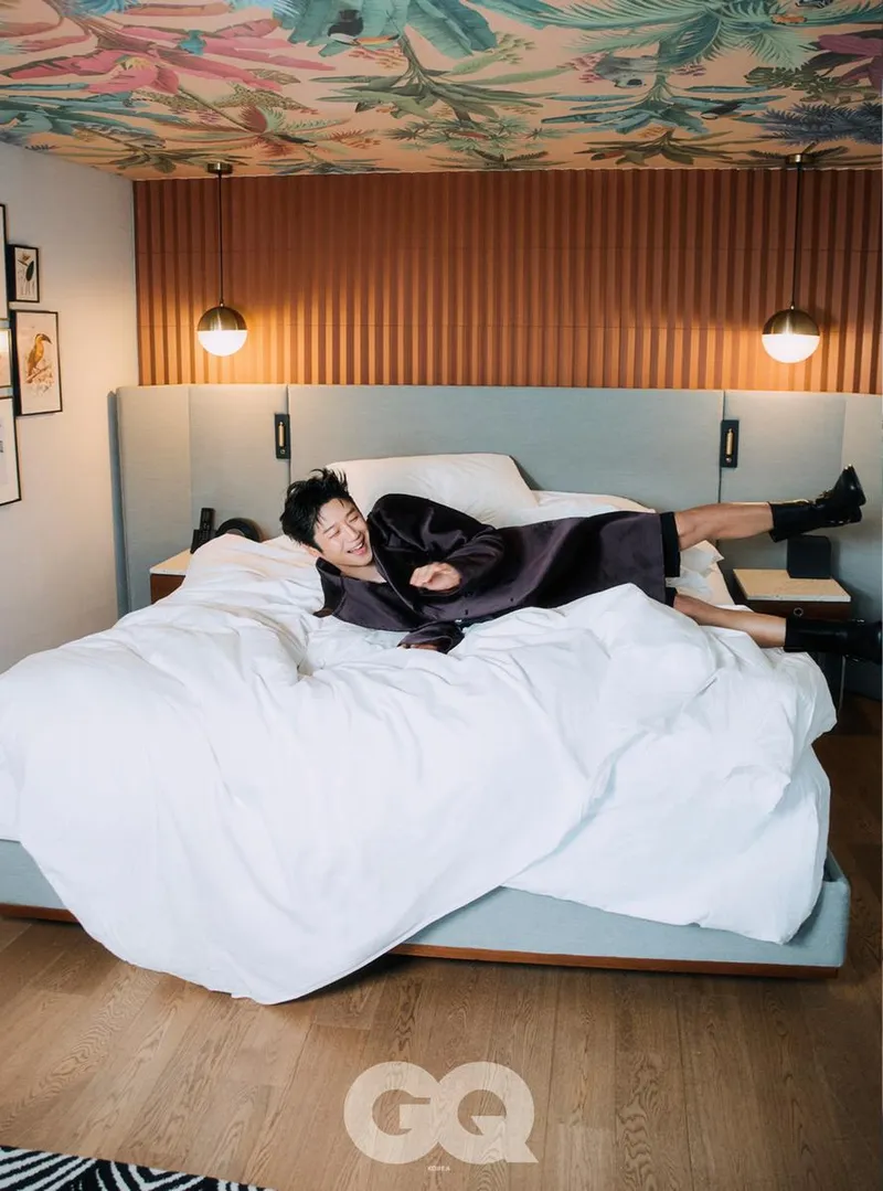 “파격적 반항아의 눈빛”…정준원, ‘지큐’ 화보 속 극한 변신→팬미팅 기대 고조 / 지큐코리아