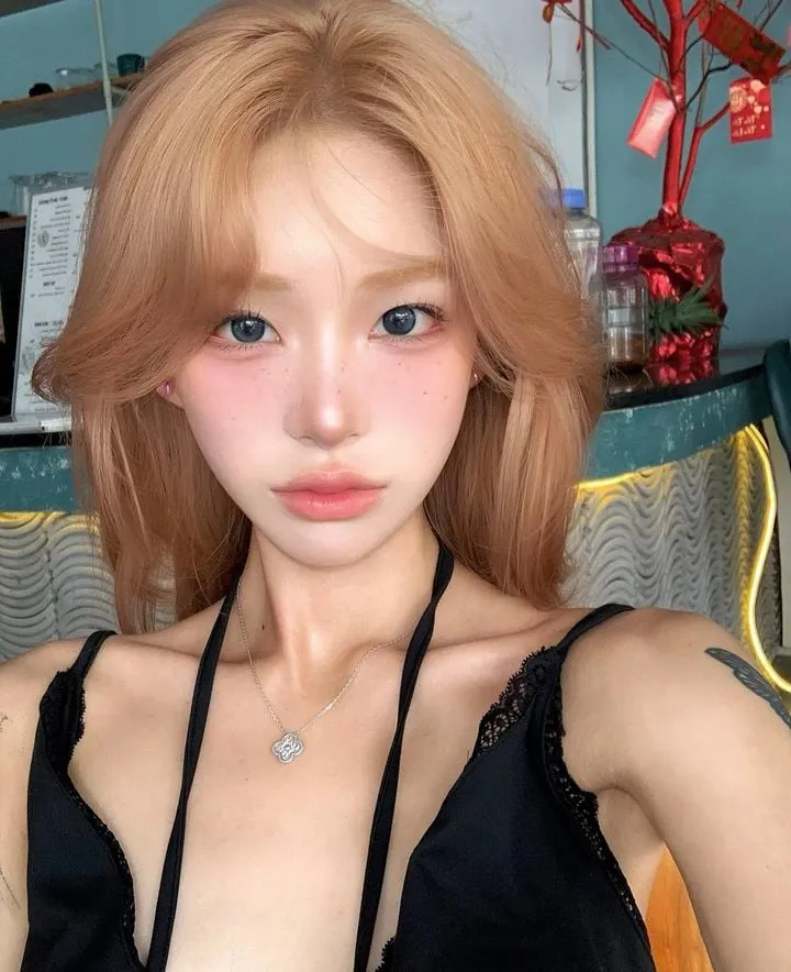 “멀리선 별로, 가까이선 예뻐”…최준희, 셀프 얼굴 고백→진짜 속마음 드러냈다