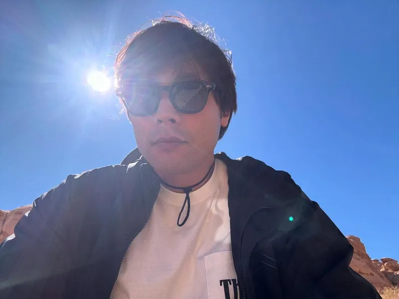 “눈부신 하늘 아래”…최다니엘, 여행의 설렘→이국적 대지에서 쉼표 / 배우 최다니엘 인스타그램